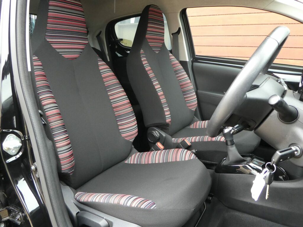 Citroen C1 Hatchback 1.0 Vti 72 Flair Less Than 21 000 KX19ATC Black #6