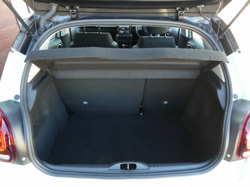 Citroen C3 Hatchback 1.2 Puretech 82 Feel One Owner From MP19EYS Green #6