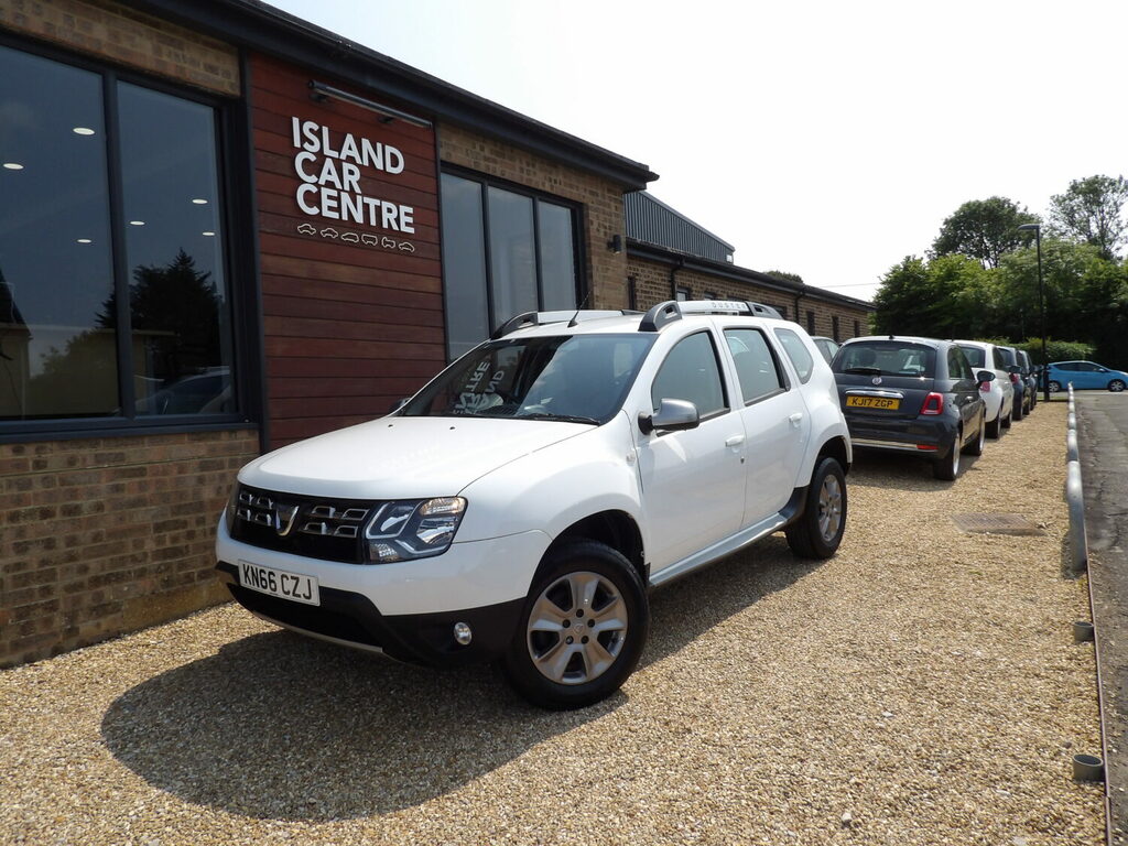 Dacia Duster Estate 1.5 Dci 110 Laureate 35 A Year White