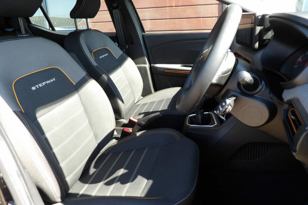 Dacia Sandero Stepway 1.0 Tce Comfort GV21OSB Black #5