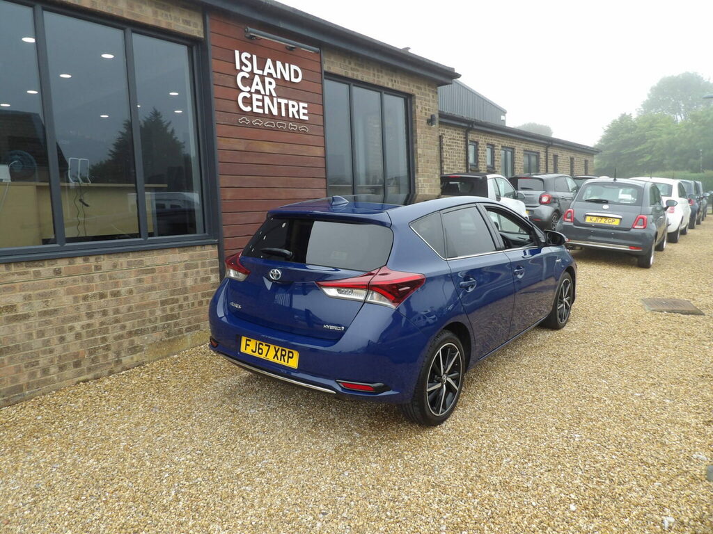 Toyota Auris Hatchback 1.8 Hybrid Design Tss Cvt FJ67XRP Blue #5