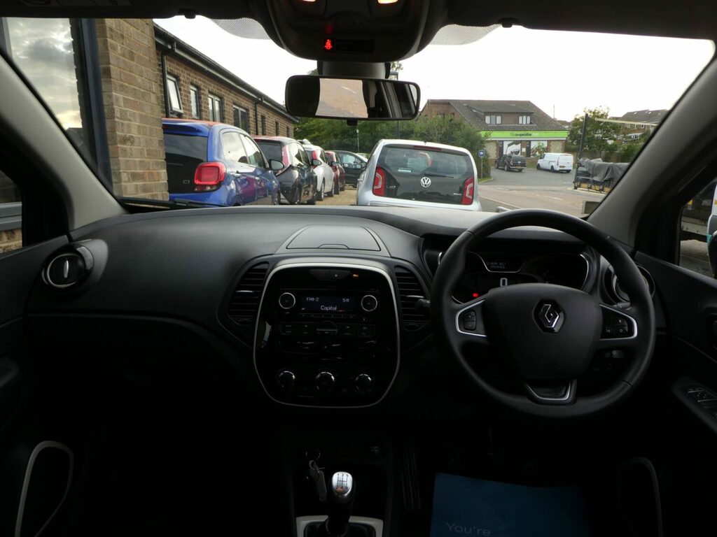 Renault Captur Hatchback 0.9 Tce 90 Play Only Covered 25 700 HW69HYY Blue #6