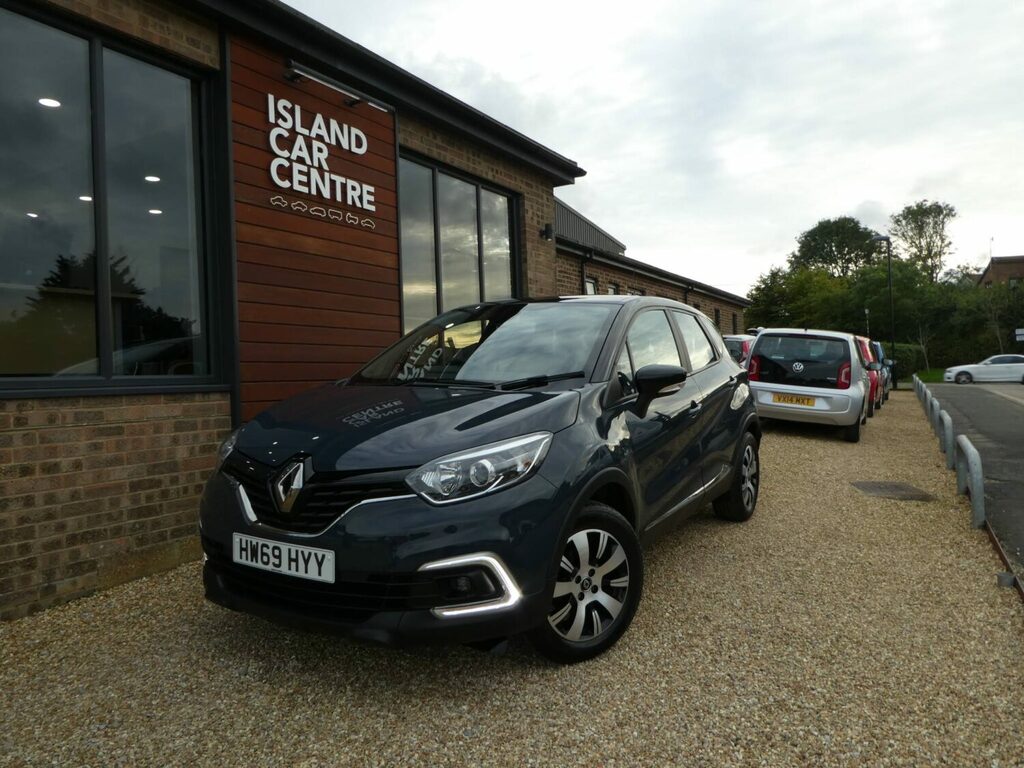 Renault Captur Hatchback 0.9 Tce 90 Play Only Covered 25 700 Blue