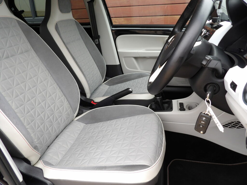 Volkswagen Up Special Edition 1.0 Up Beats Only Covered 35 DS68ONW Black #6