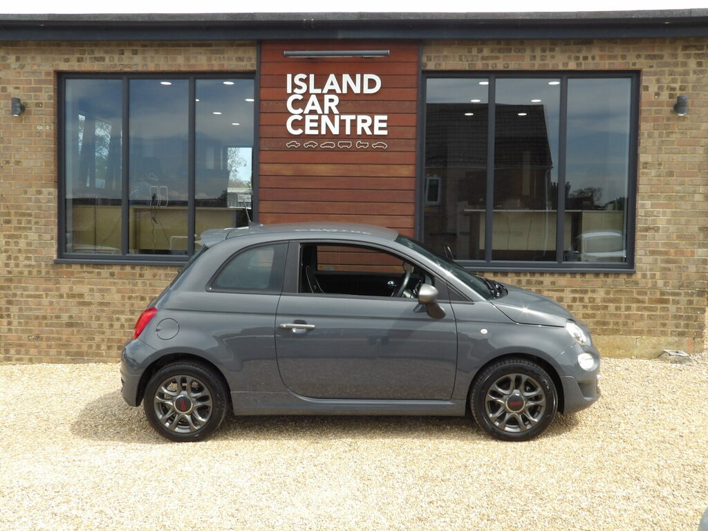Fiat 500 1.0 Mild Hybrid Sport Only Covered 31 900 Mil Grey