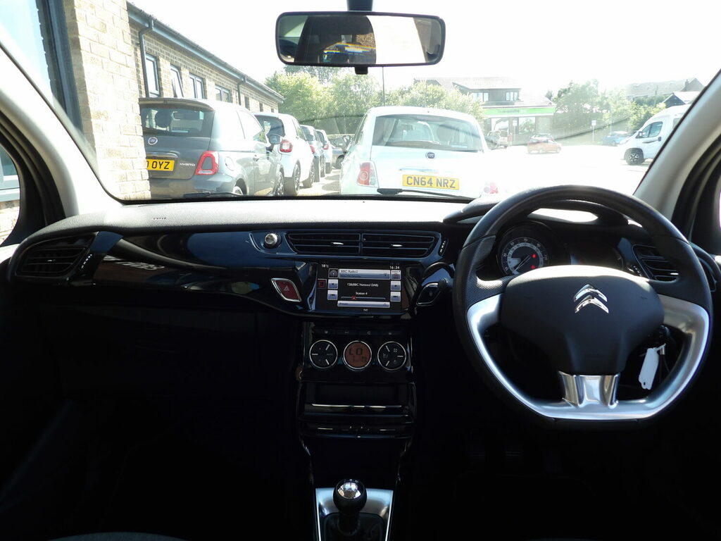 Citroen C3 Hatchback 1.2 Puretech Platinum 20 A Year Roa Silver #6
