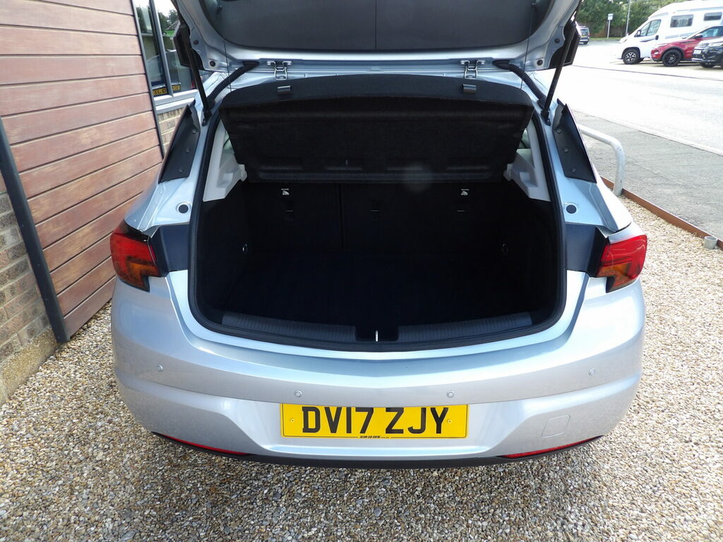 Vauxhall Astra Hatchback 1.4I 16V Design Low Mileage DV17ZTY Silver #4