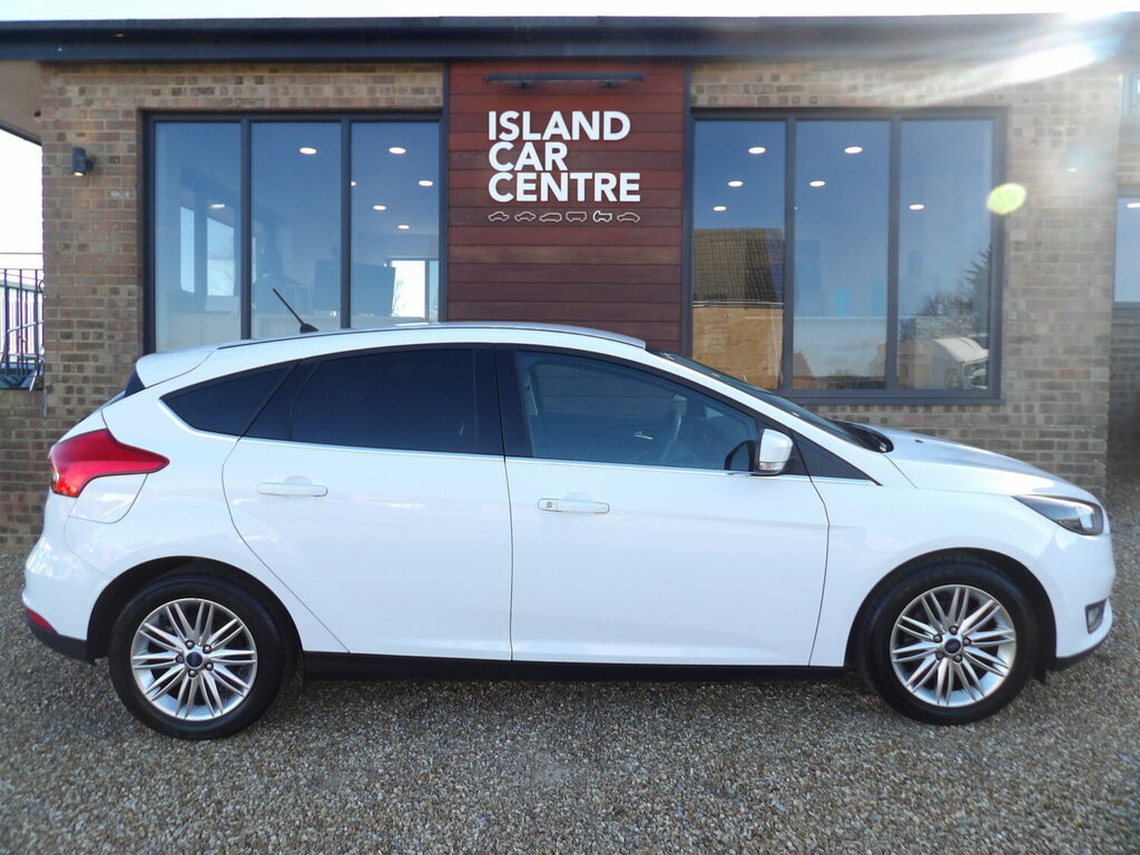 Ford Focus 1.5Tdci 120 Zetec Edition White