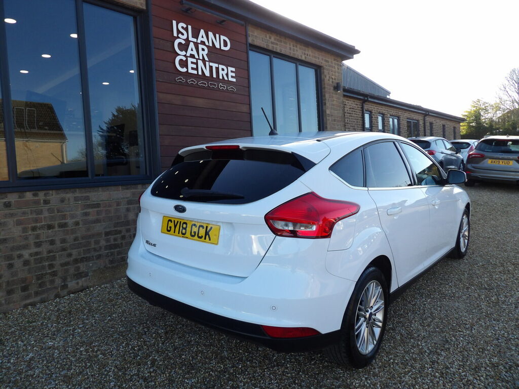 Ford Focus 1.5Tdci 120 Zetec Edition GY18GCK White #4