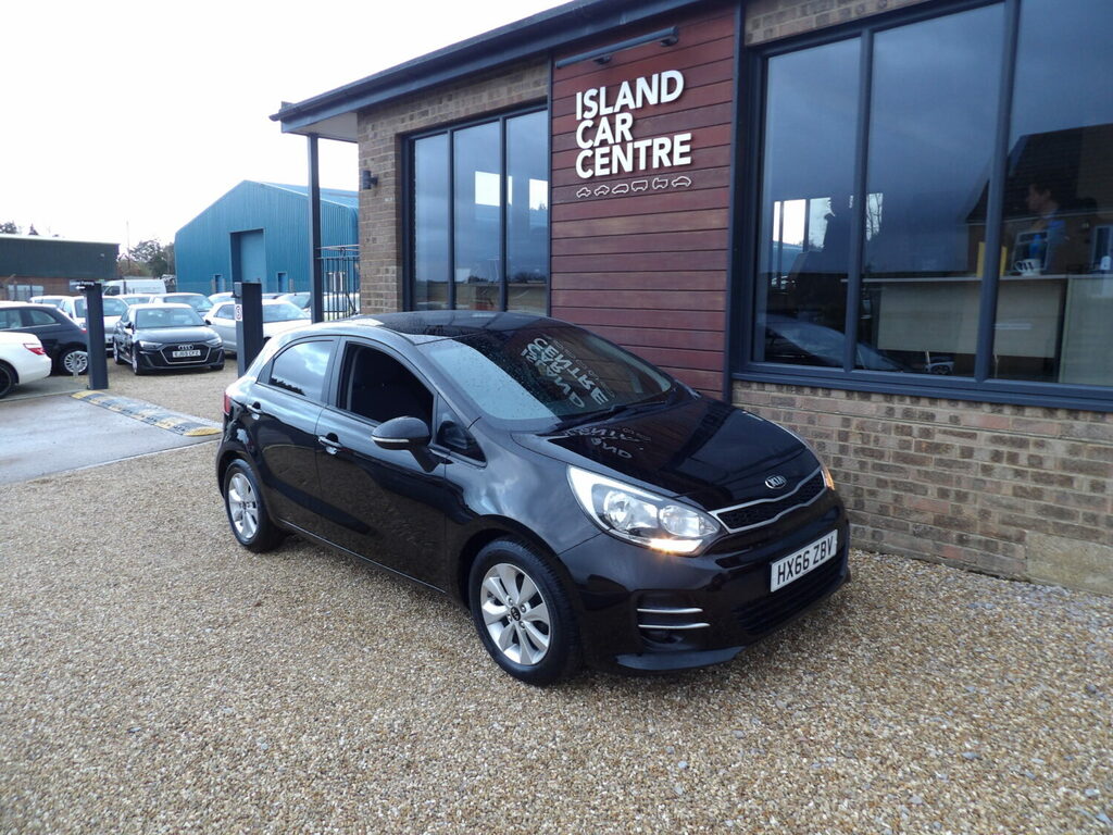 Kia RIO 1.25 Se Less Than 12 000 Miles From New Black #3