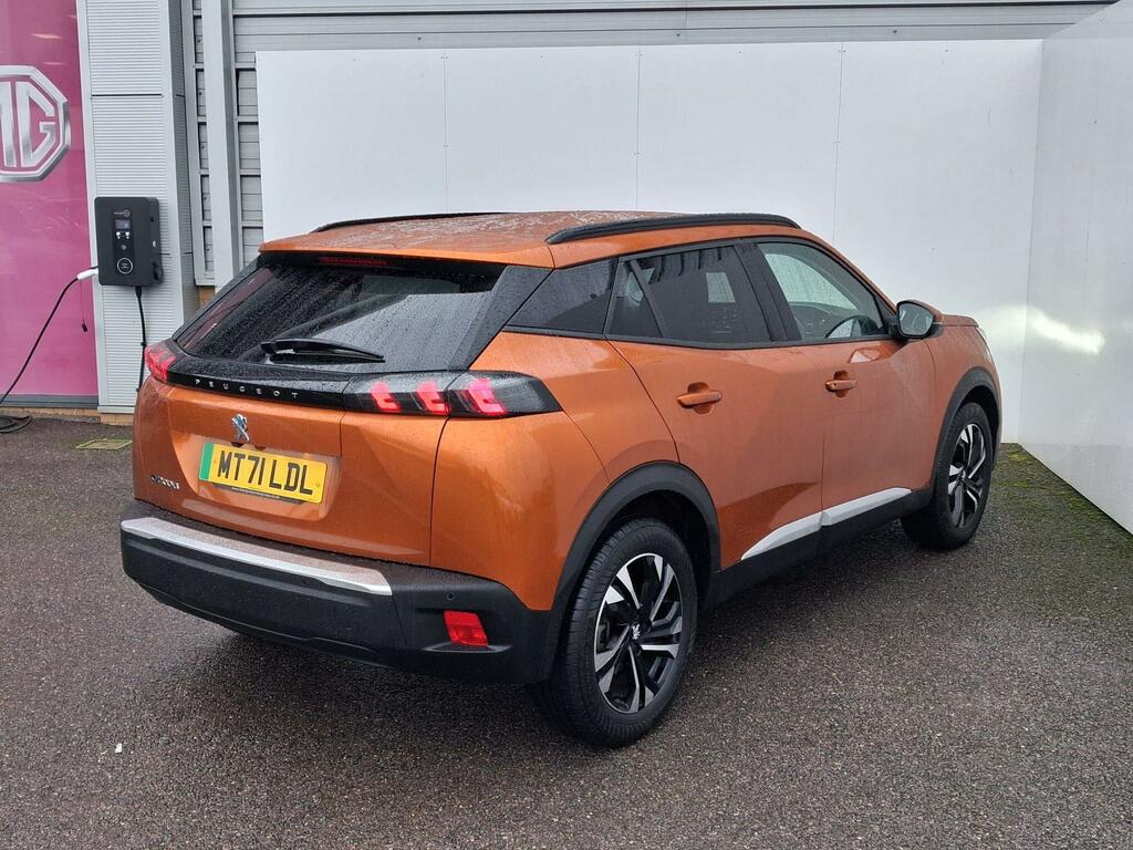 Peugeot e-2008 50Kwh Allure Premium MT71LDL Orange #4