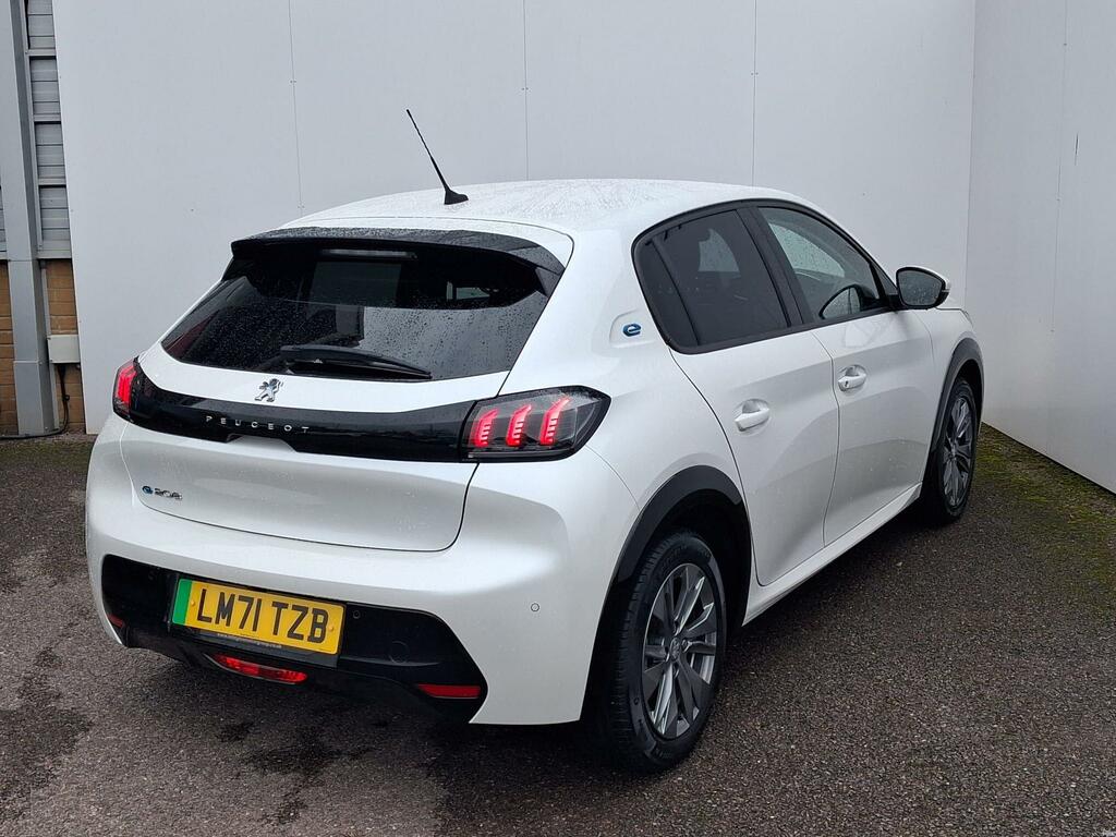 Peugeot e-208 50Kwh Allure Premium LM71TZB White #5