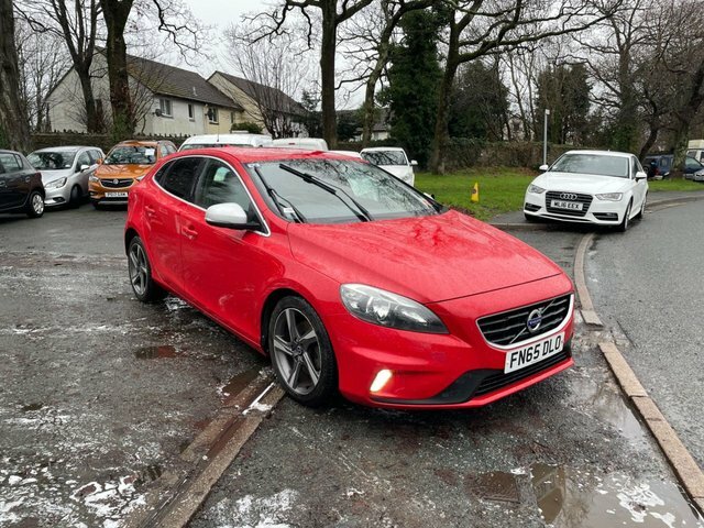 Volvo V40 2.0 D2 R-design Hatchback Euro 6 FN65DLO Red #2