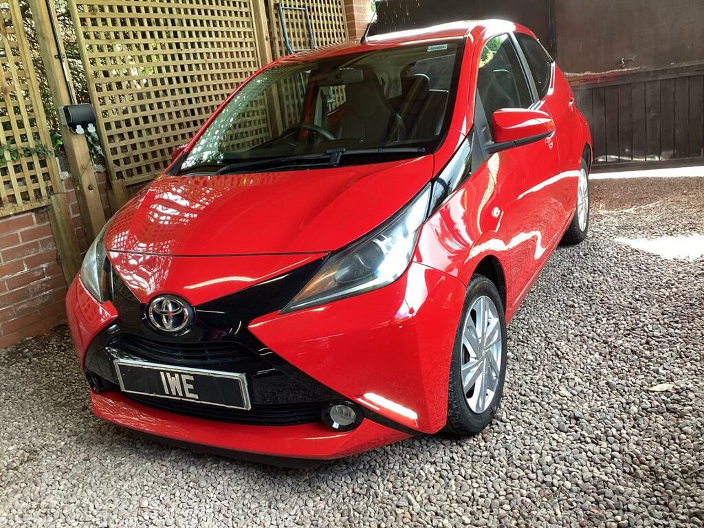 Toyota Aygo 1.0 Vvt-i X-pression Red