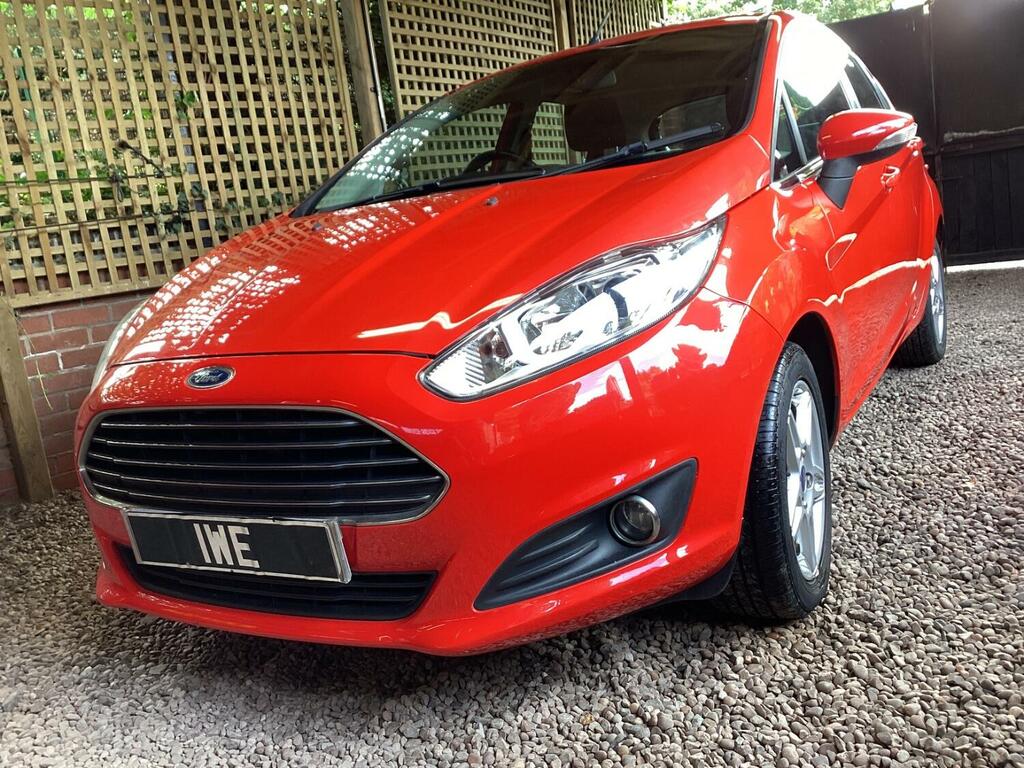 Ford Fiesta 1.3 Zetec Red
