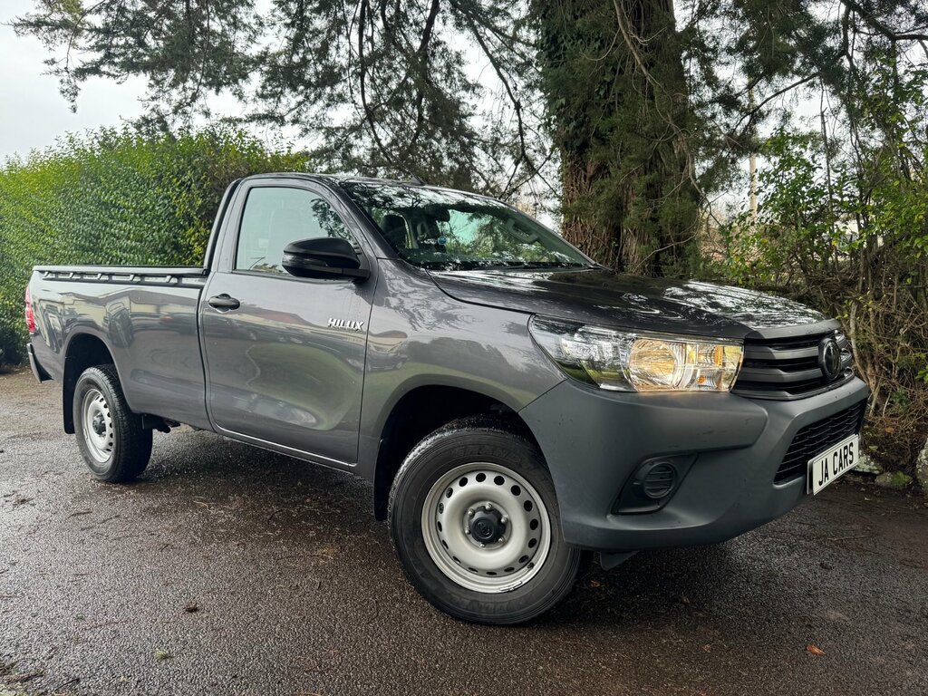 Toyota HILUX 2.4 D-4d Active Narrow Body Pickup Manu Grey