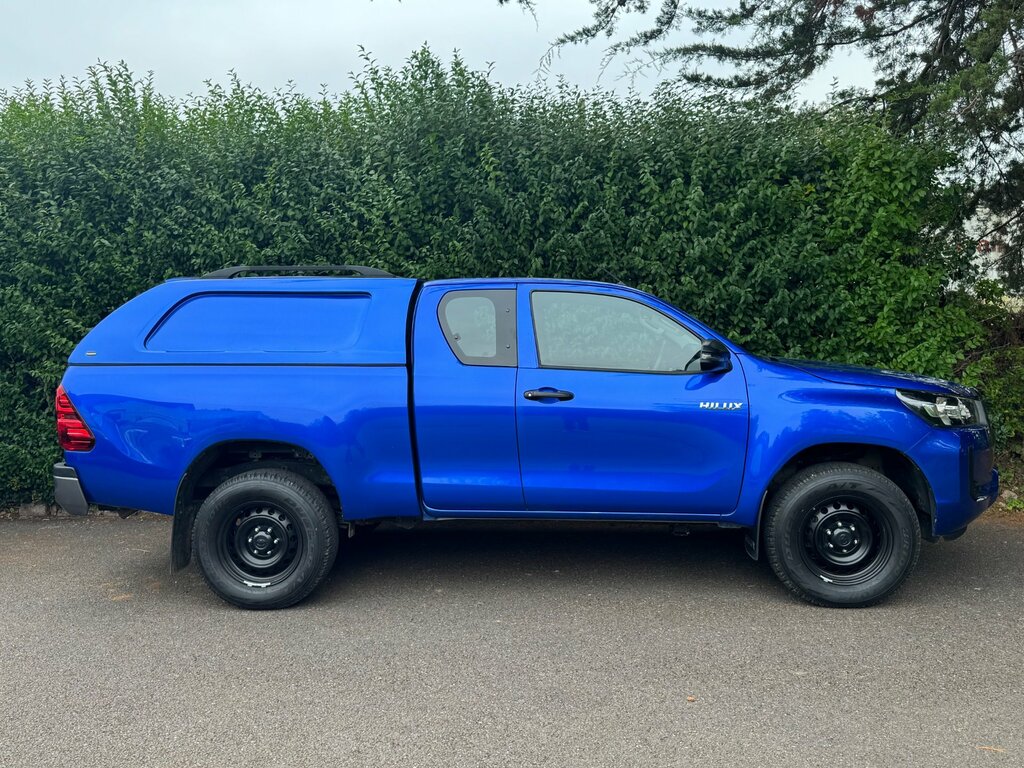 Toyota HILUX 2.4 D-4d Active Extra Pickup Extended Cab Dies Blue