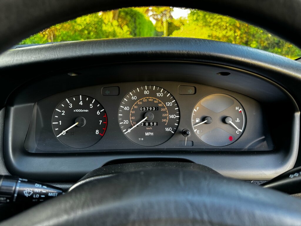 Toyota Carina E 1.6 Gli White #19