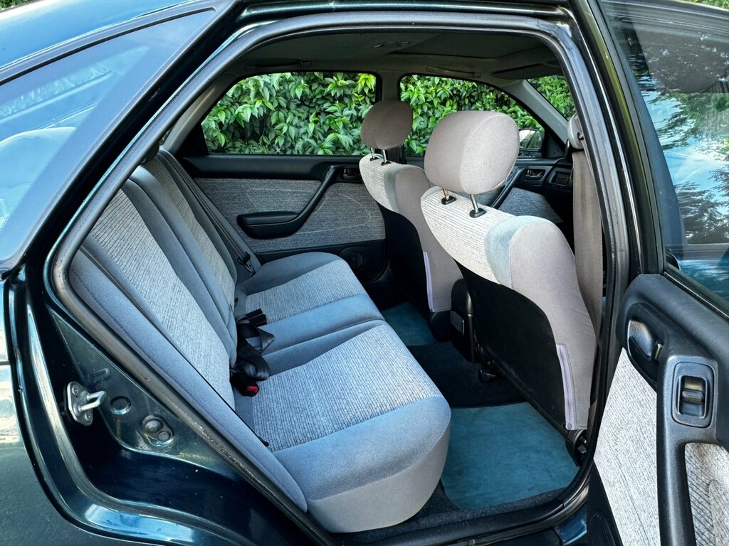 Toyota Carina E 1.6 Gli White #11