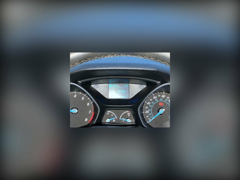 Ford Focus Zetec 5-Door Blue #4