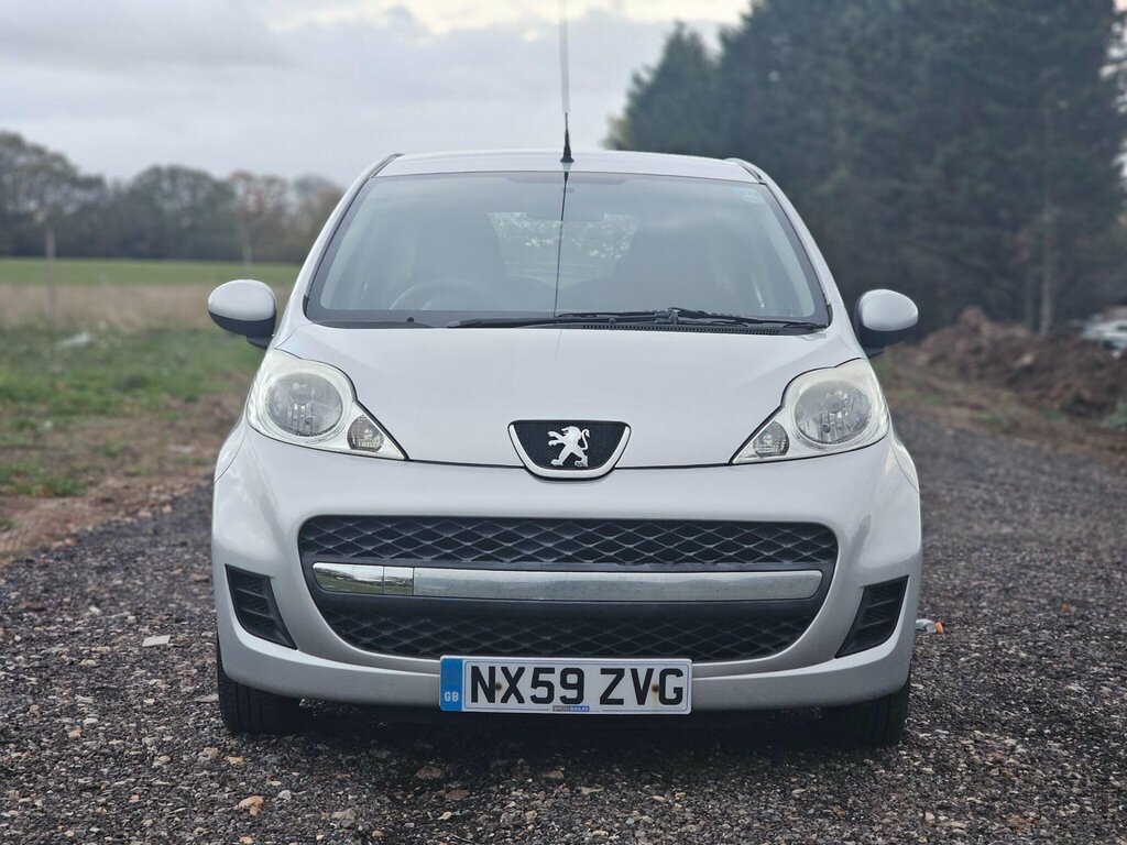 Peugeot 107 1.0 12V Urban Euro 4 NX59ZVG Silver #2