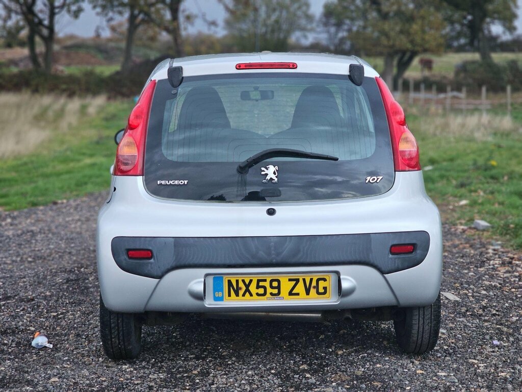 Peugeot 107 1.0 12V Urban Euro 4 NX59ZVG Silver #6