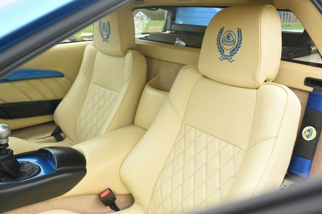 Lotus Esprit Coupe Black #27
