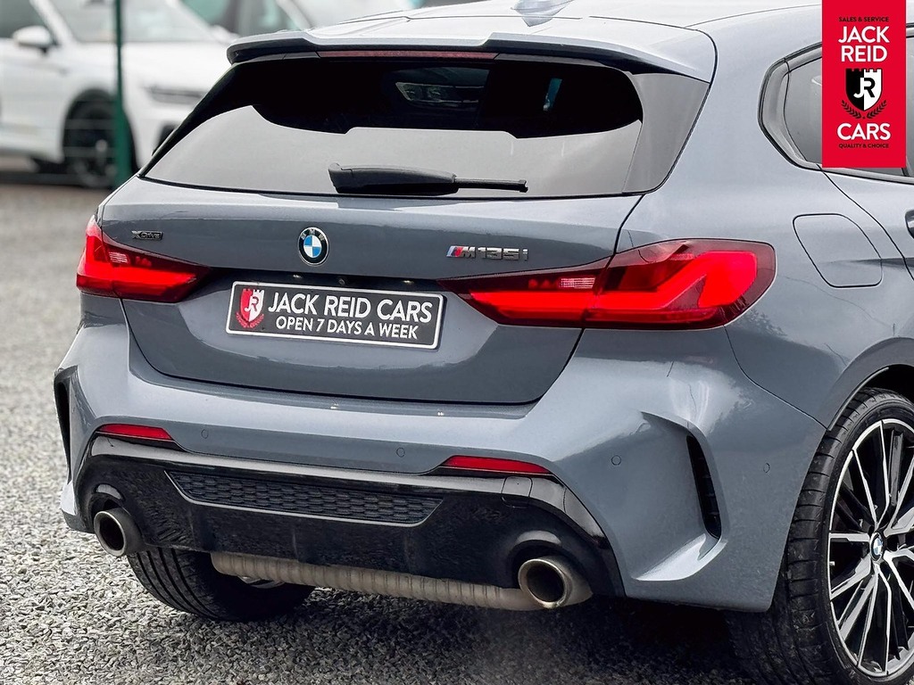 BMW 1 Series Hatchback AE20GKY  #6