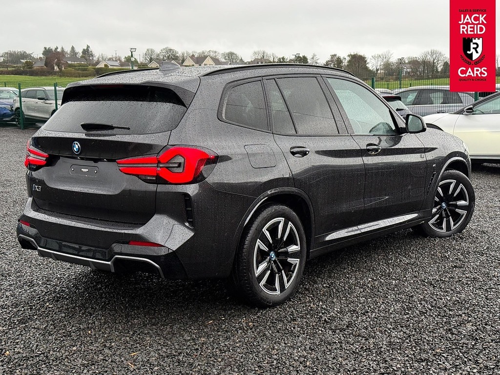 BMW iX3 Suv KP72JGV Grey #4