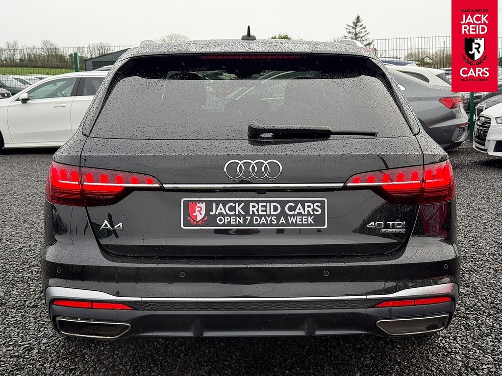 Audi A4 Avant Estate WP70XOU Black #3
