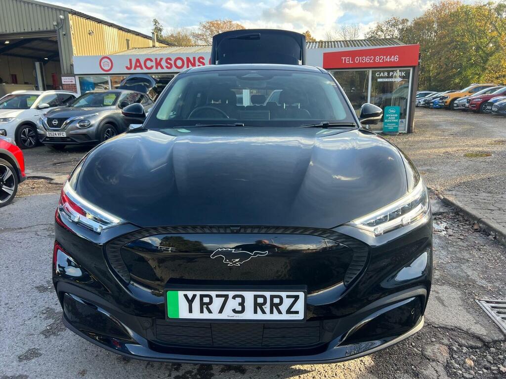Ford Mustang Mach-E Suv Standard Range 70Kwh 202373 Black