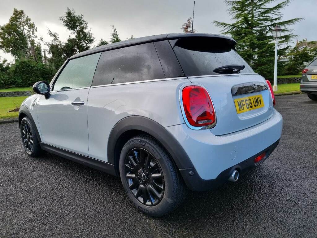 Mini Hatch 1.5 Cooper D II MF68UMV Silver #2