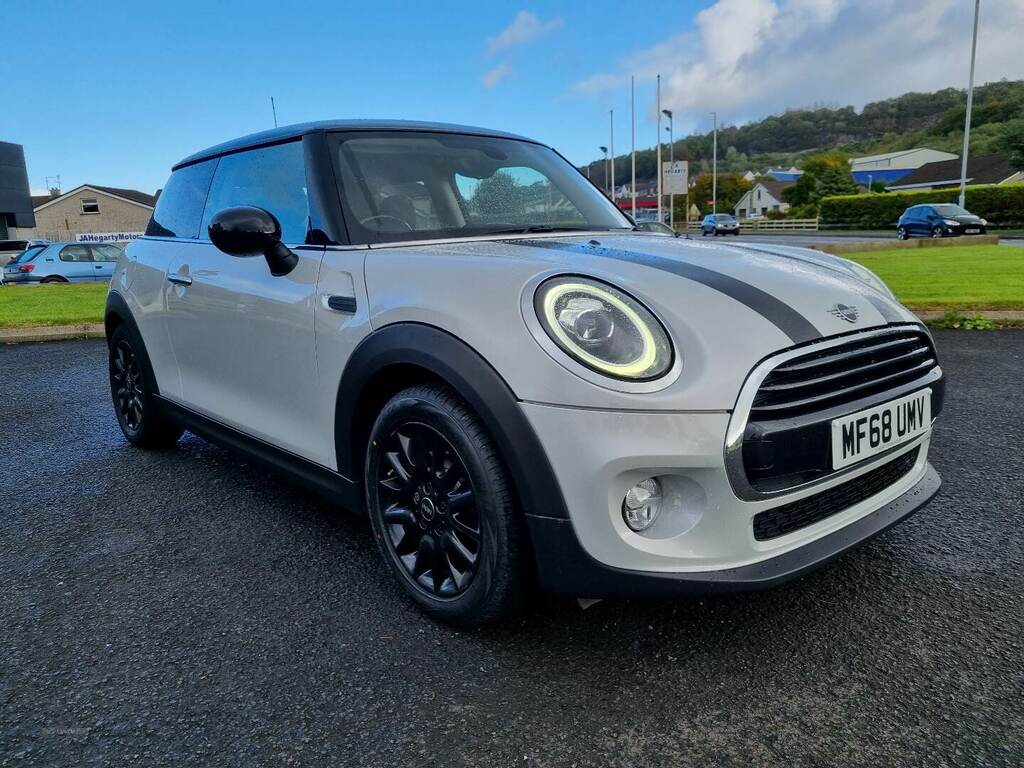 Mini Hatch 1.5 Cooper D II Silver