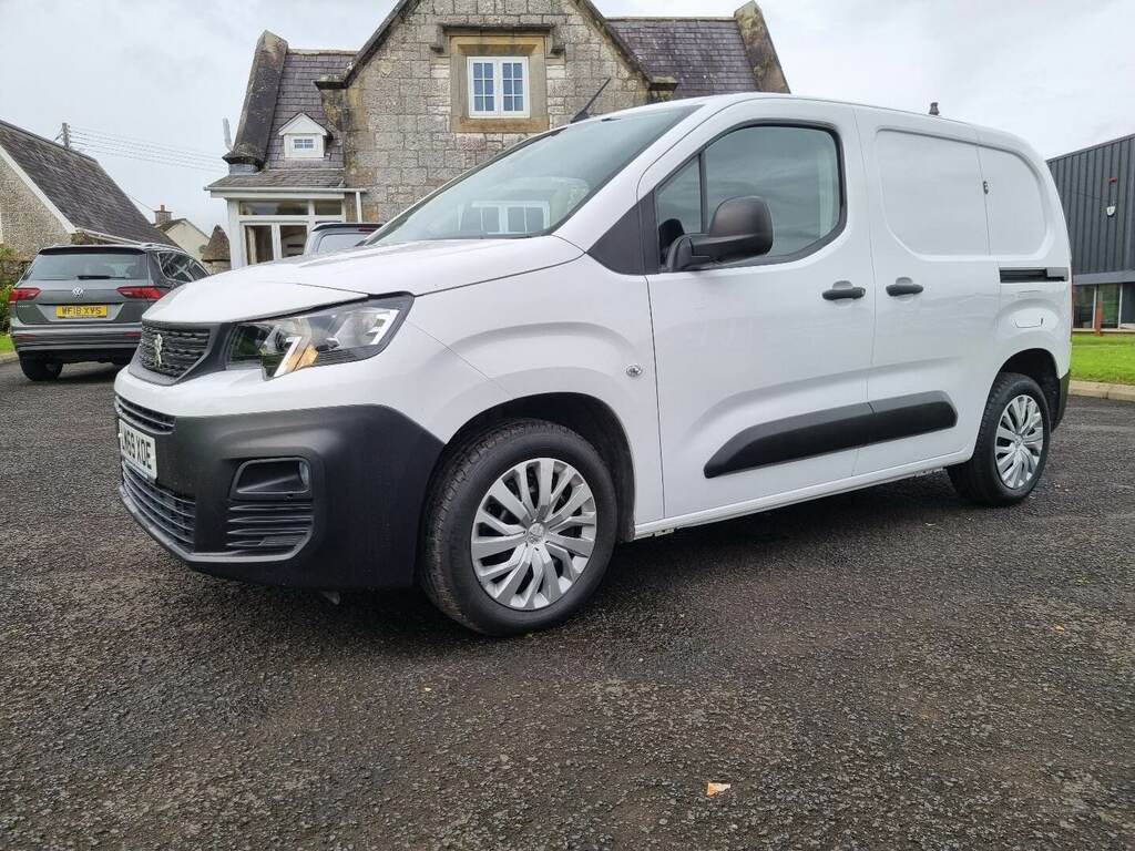 Peugeot Partner 1000 1.5 Bluehdi 130 Professional Van Eat8 LM69XOE White #3