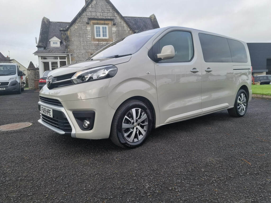 Toyota Proace Verso 2.0D 180 Family Medium Silver #3