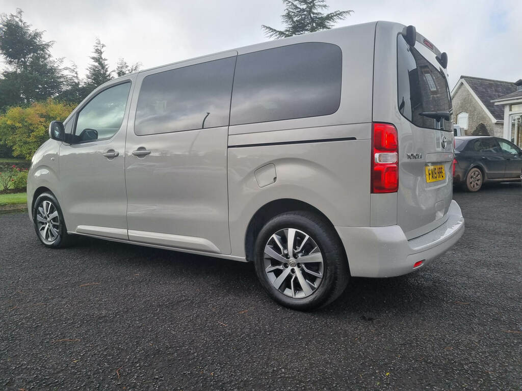 Toyota Proace Verso 2.0D 180 Family Medium Silver #2