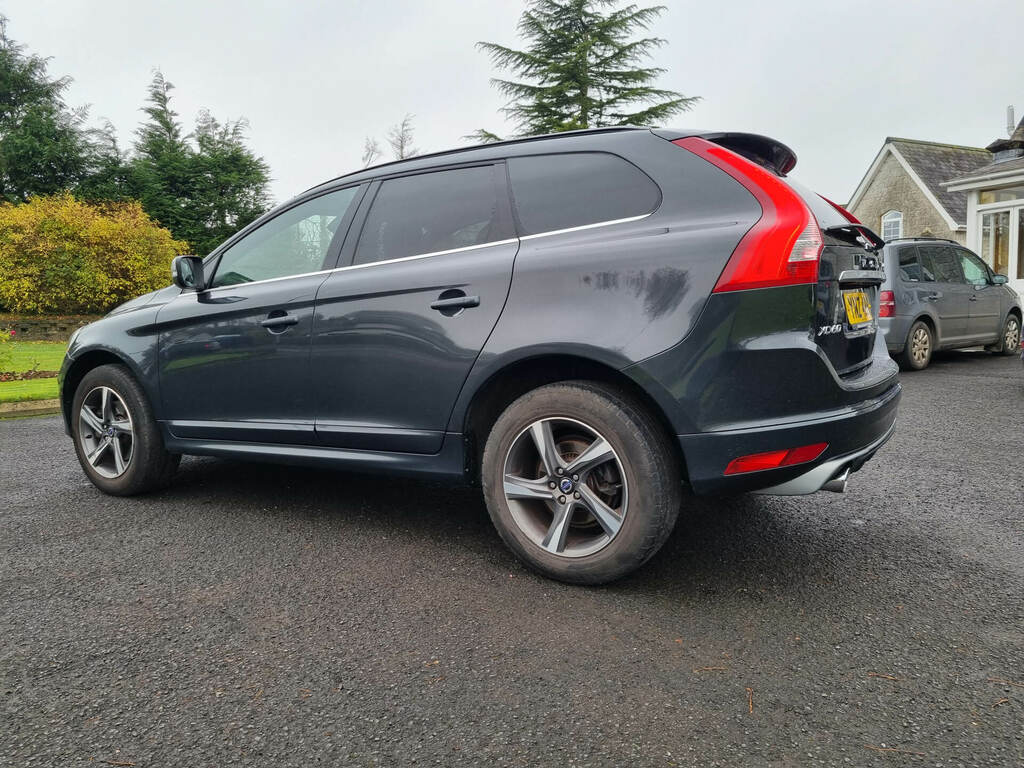 Volvo XC60 D4 181 R Design YNZ4880 Grey #2