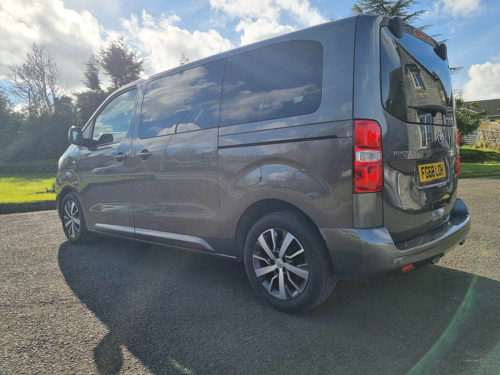 Toyota Proace Verso 2.0D 180 Family Medium Grey #2