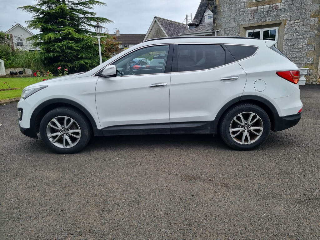 Hyundai Santa Fe 2.2 Crdi Premium 7 Seats RE62BNO White #5