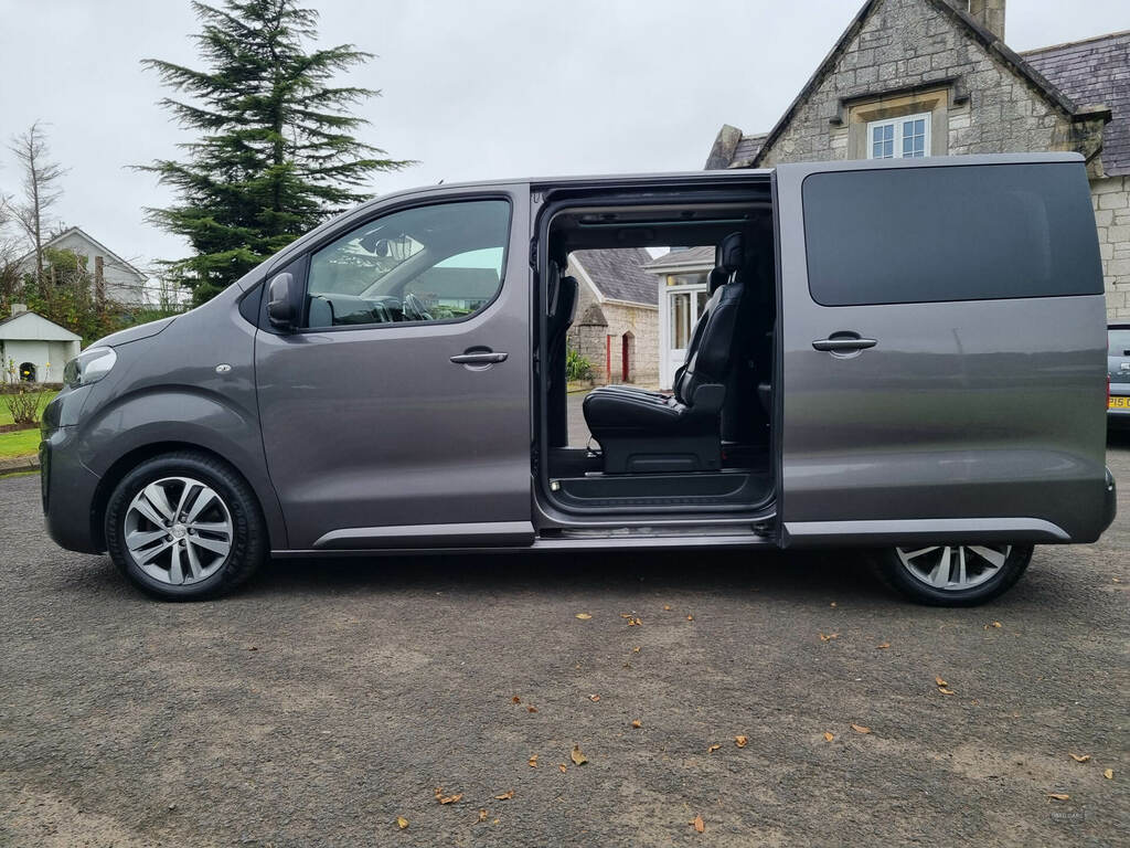 Peugeot Traveller 2.0 Bluehdi 180 Allure Standard Eat6 Grey #5