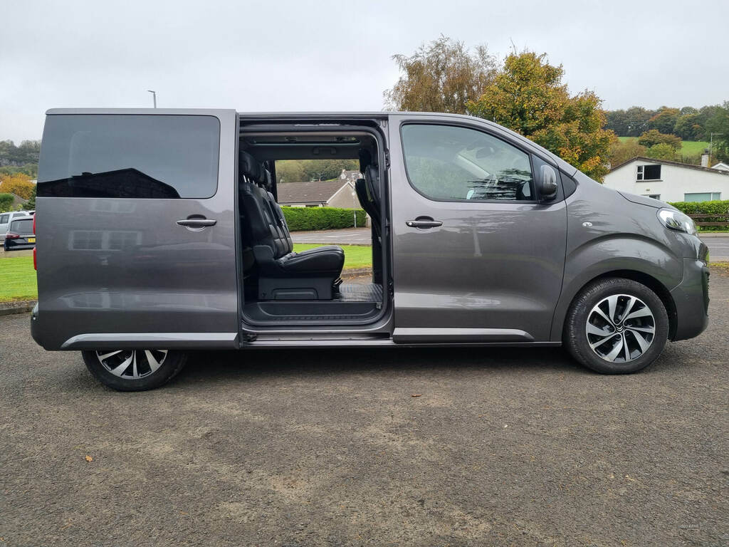 Citroen SpaceTourer Bluehdi 150 Flair M 8 Seat Grey #6