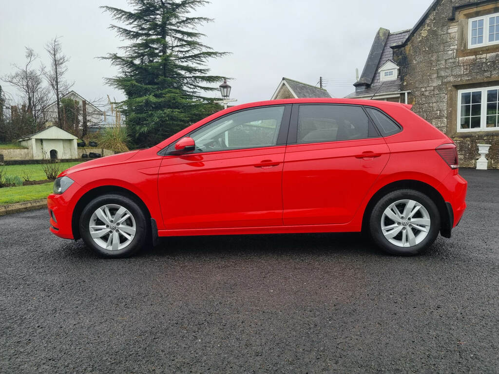 Volkswagen Polo 1.6 Tdi Se GC19KRO Red #5