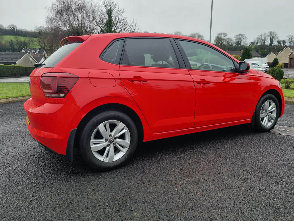 Volkswagen Polo 1.6 Tdi Se GC19KRO Red #4