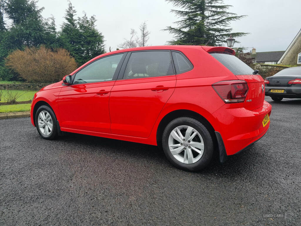 Volkswagen Polo 1.6 Tdi Se GC19KRO Red #2