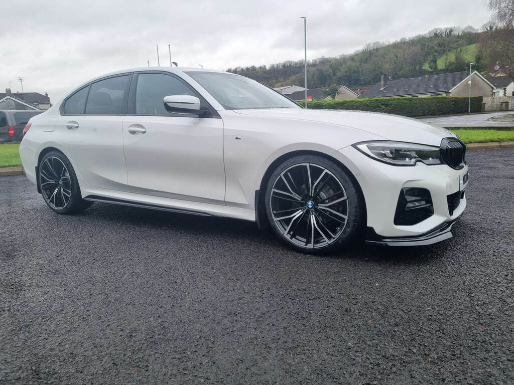 BMW 3 Series 320D Mht M Sport Step White
