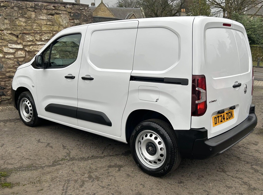 Vauxhall Combo 1.5 Turbo D DT24ZGN White #4