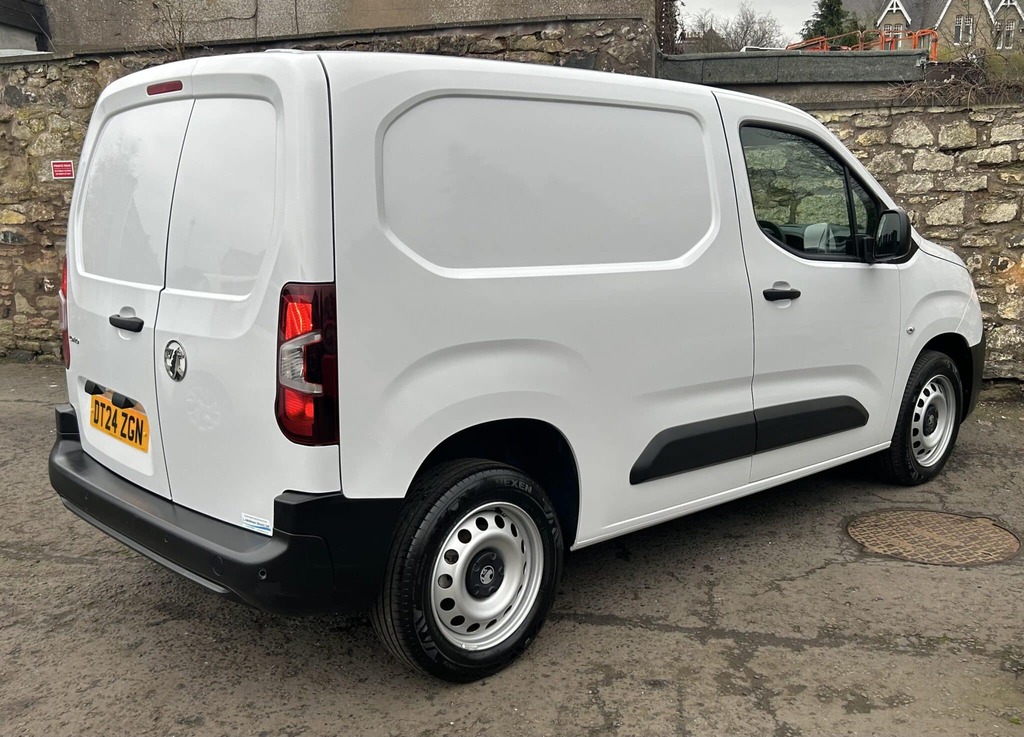 Vauxhall Combo 1.5 Turbo D DT24ZGN White #3