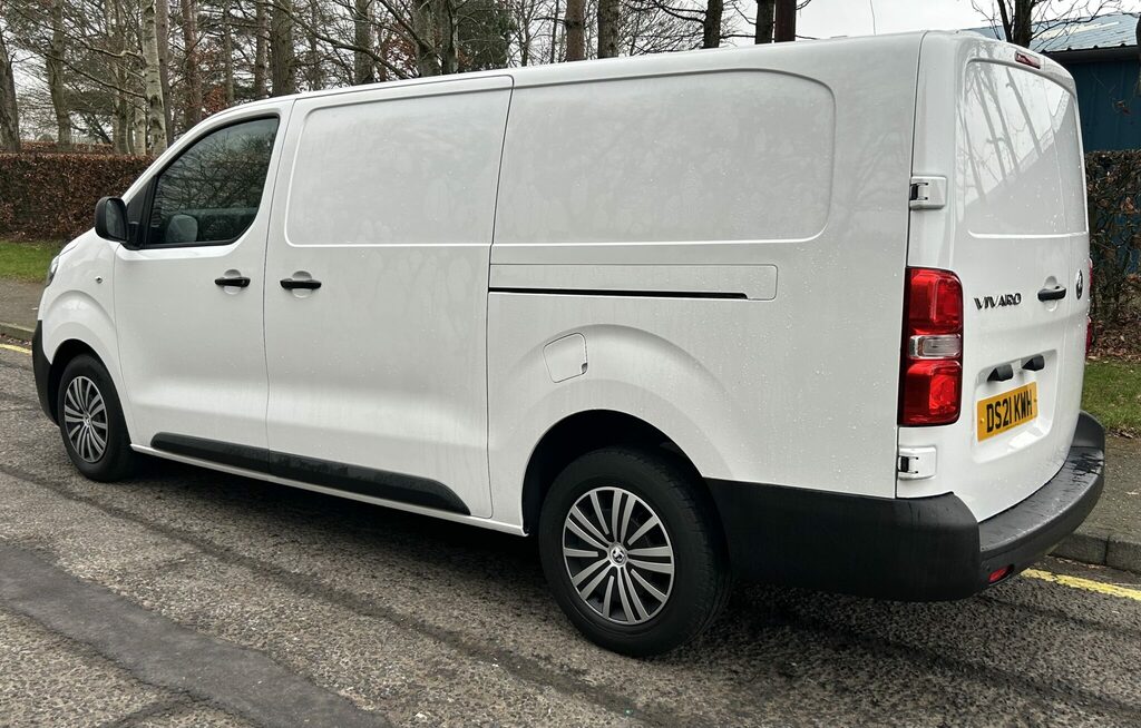Vauxhall Vivaro 1.5 Turbo D White #4