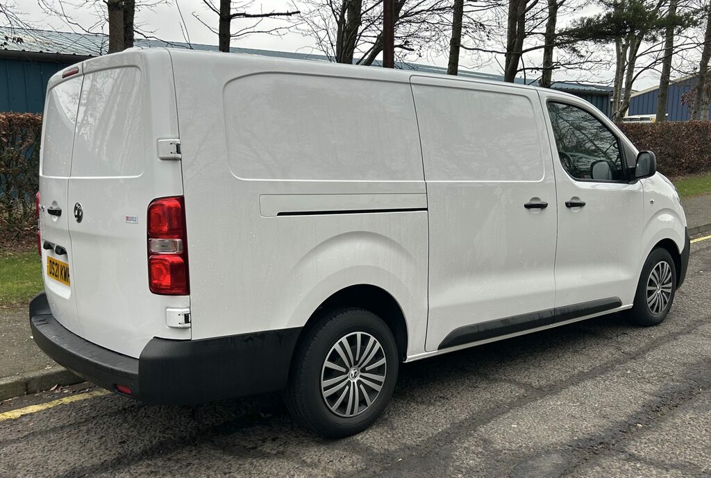 Vauxhall Vivaro 1.5 Turbo D White #3