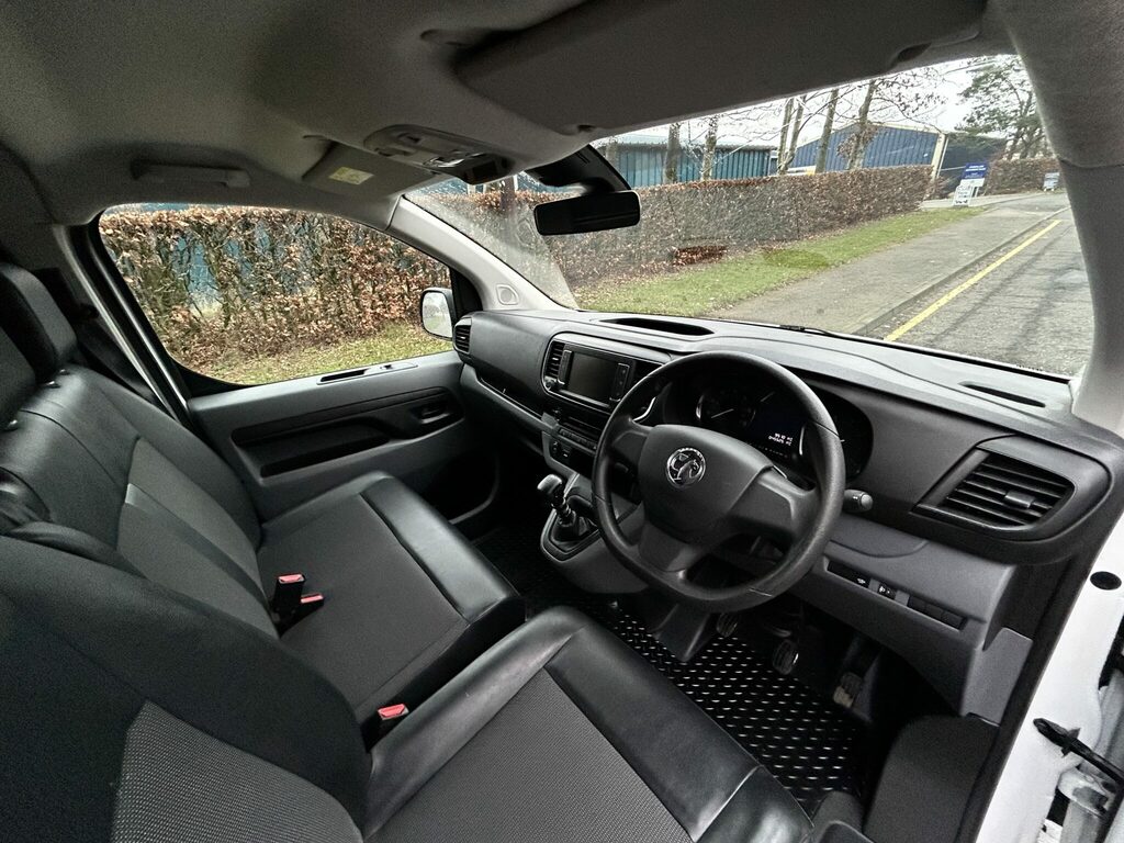 Vauxhall Vivaro 1.5 Turbo D White #5